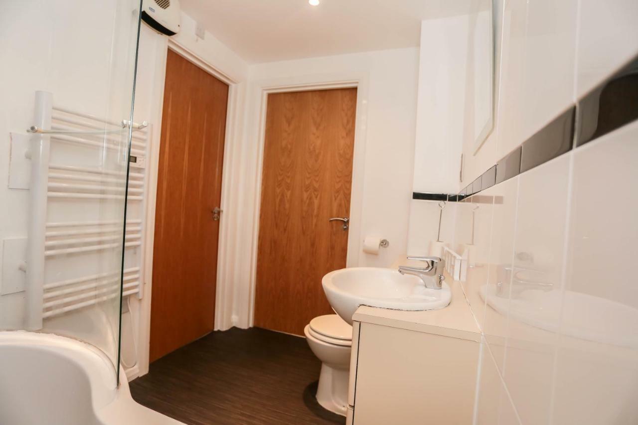Freyas Apartment Manchester Ngoại thất bức ảnh